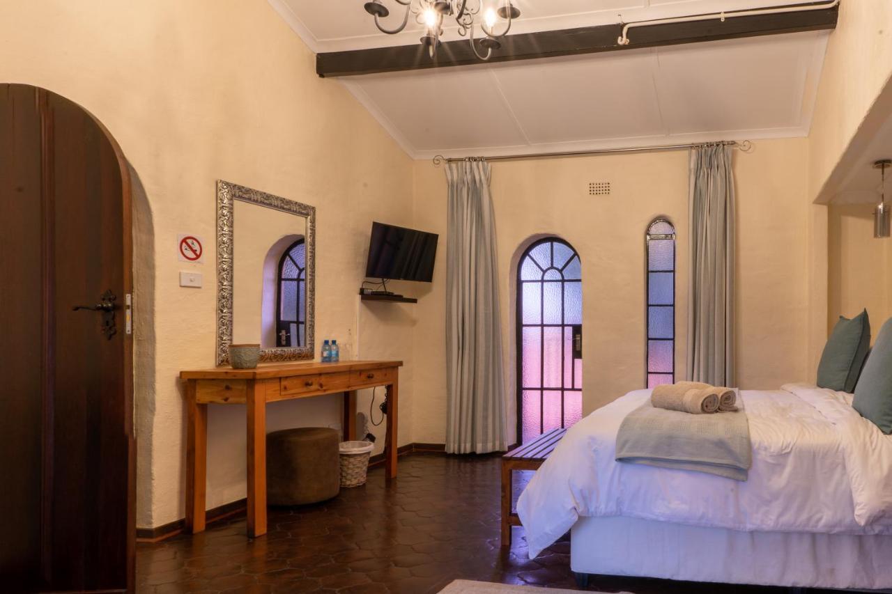 Airport Tower Lodge Kempton Park Exterior photo