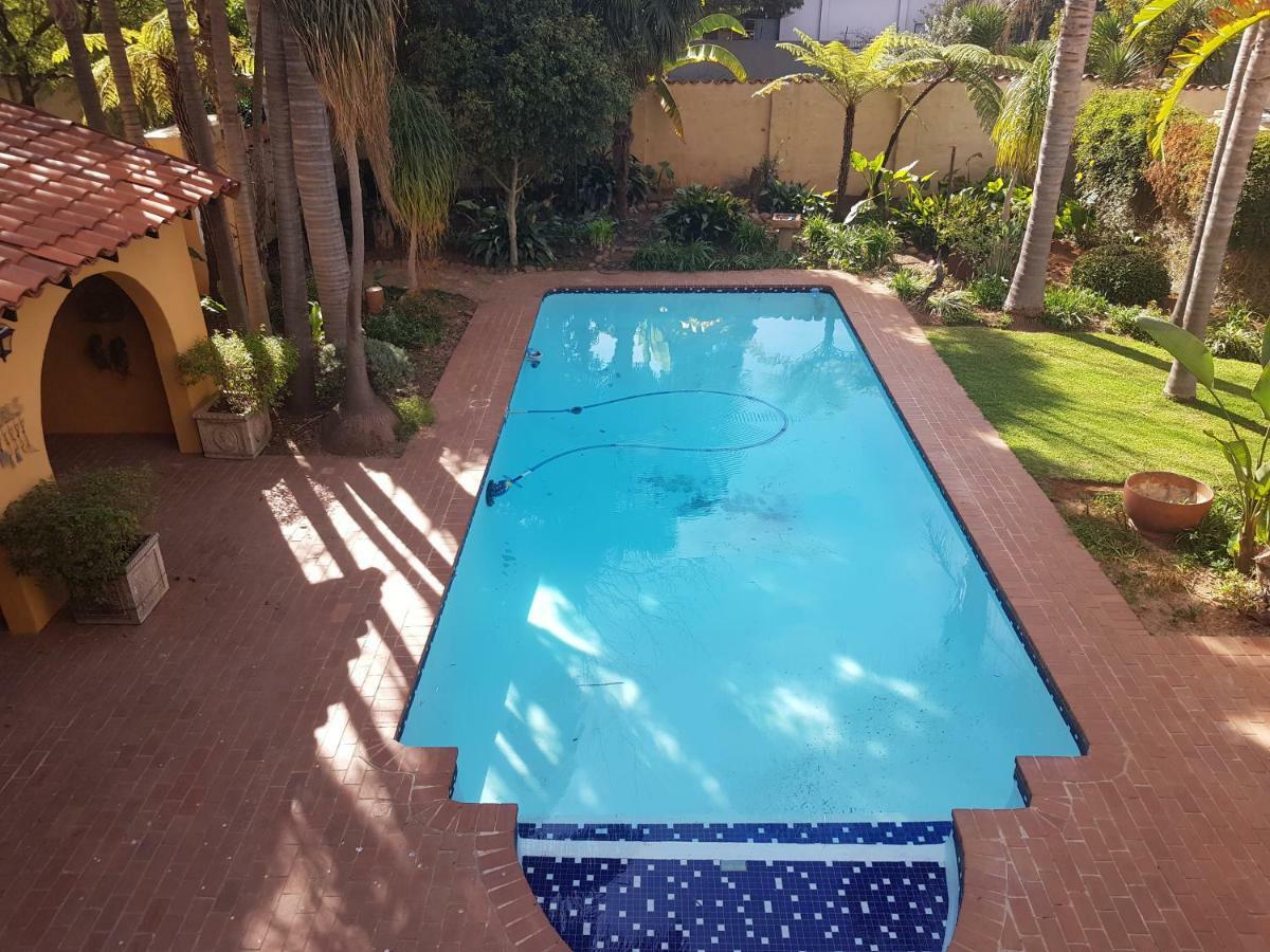Airport Tower Lodge Kempton Park Exterior photo