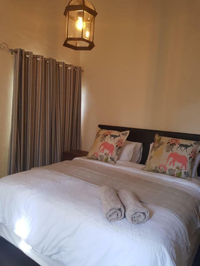 Airport Tower Lodge Kempton Park Exterior photo