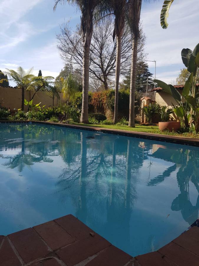 Airport Tower Lodge Kempton Park Exterior photo
